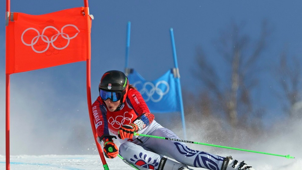 Alpská lyžiarka Petra Vlhová v 1. kole obrovského slalomu na ZOH v Pekingu.