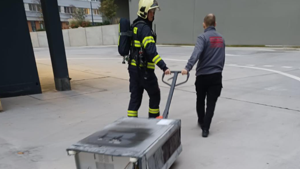 Požiar na Autobusovej stanici Nivy.