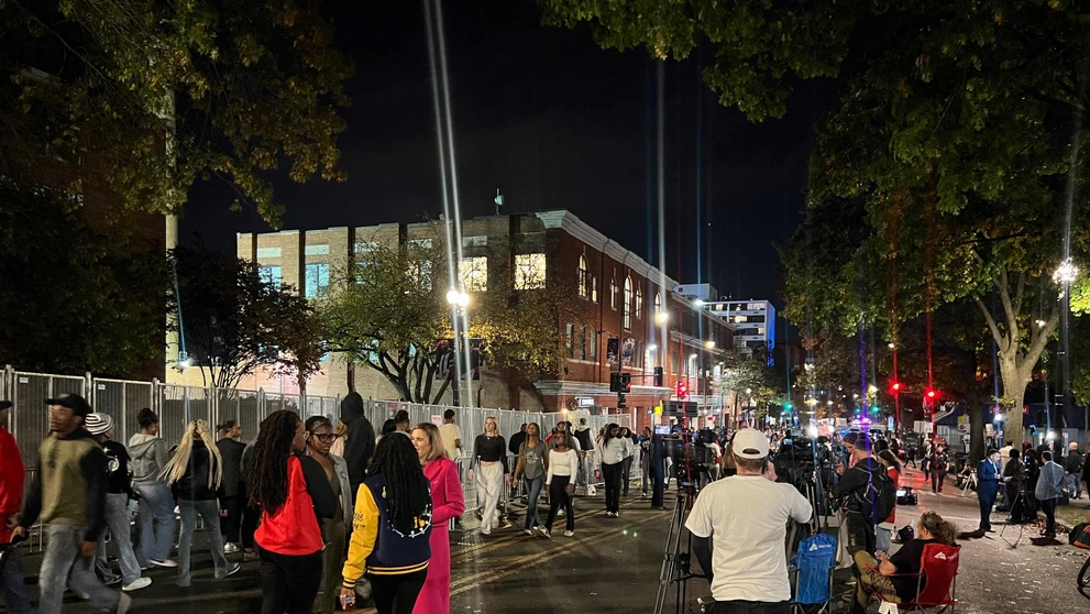 Volebná noc v Howard University, alma mater Kamaly Harrisovej