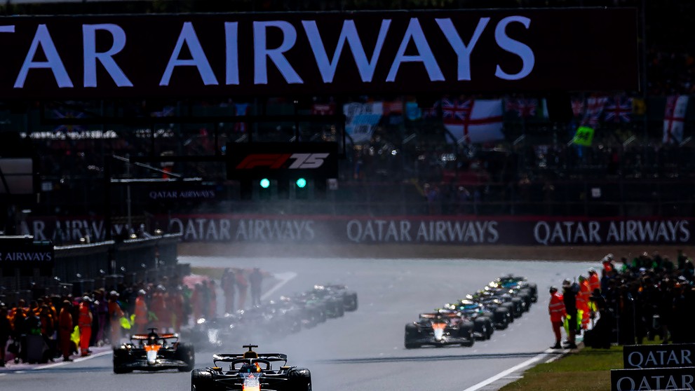 Štart Veľkej ceny Veľkej Británie.