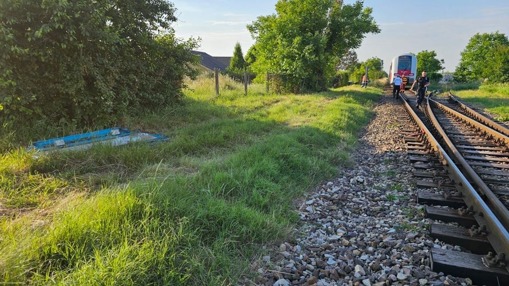 Nehoda vlaku a autobusu v Ivanke pri Nitre.