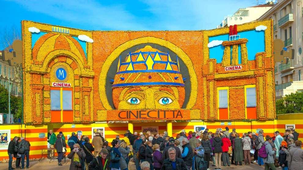 Citrusový festival v Mentone.