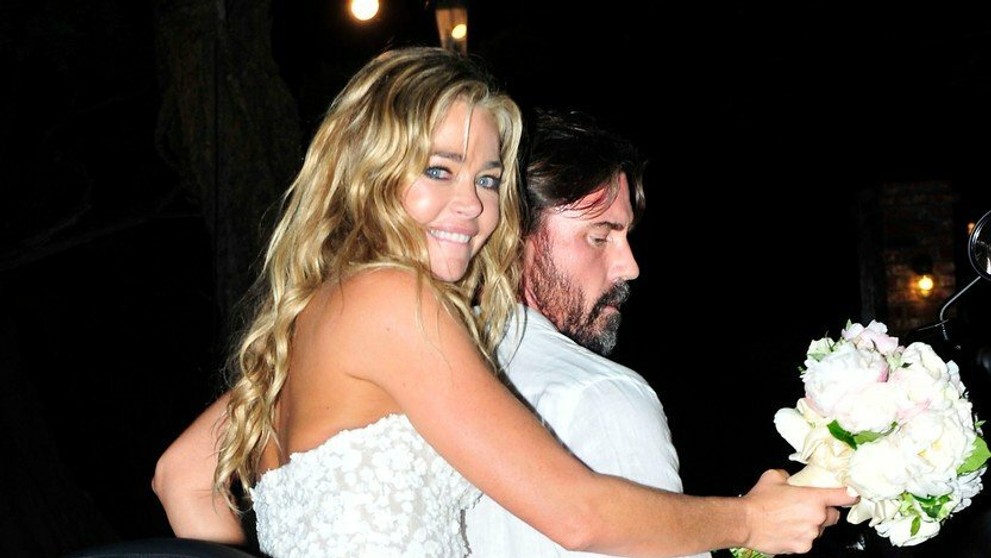 Ženích si nevestu odviezol štýlovo na motorke