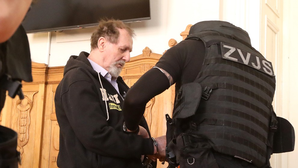 Juraj Cintula na súde