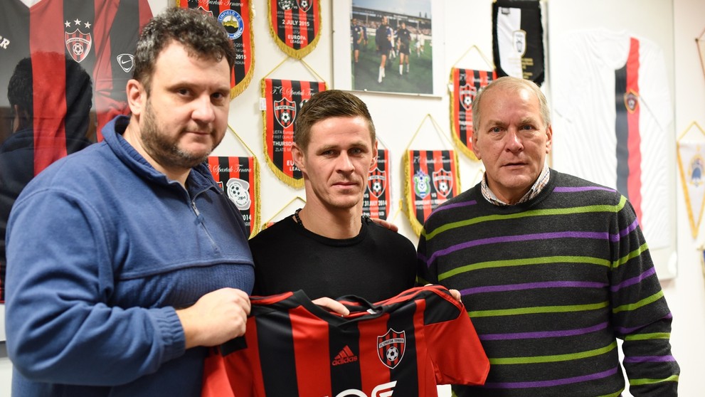 Róbert Jež po podpise zmluvy so Spartakom Trnava.