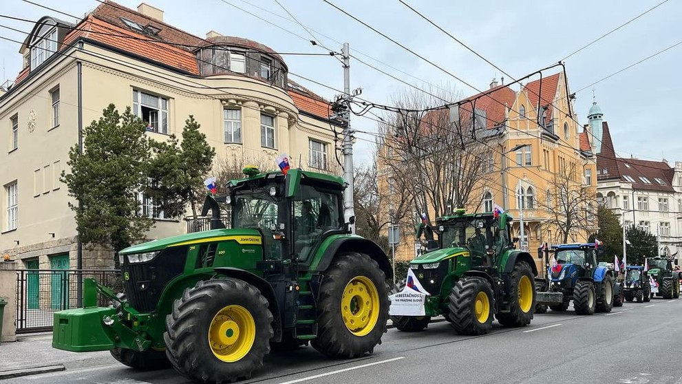 Protest farmárov v Bratislave