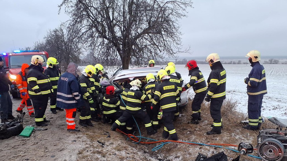 Nehoda medzi obcami Rohožník a Sološnica.