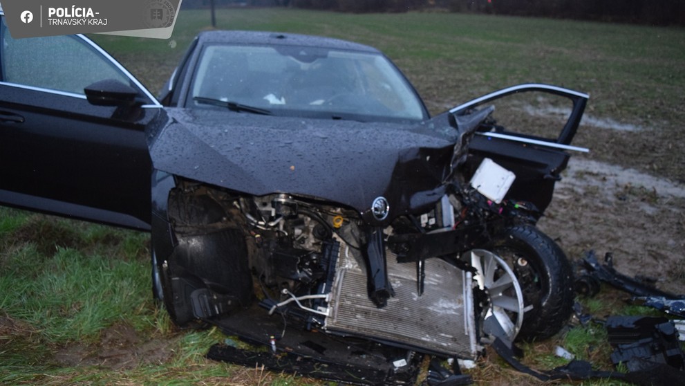 Nehoda medzi obcami Ratnovce a Banka