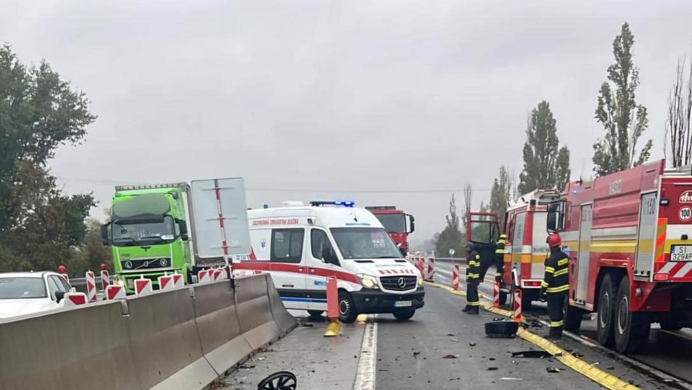 Nehoda na D1 za Hlohovcom.