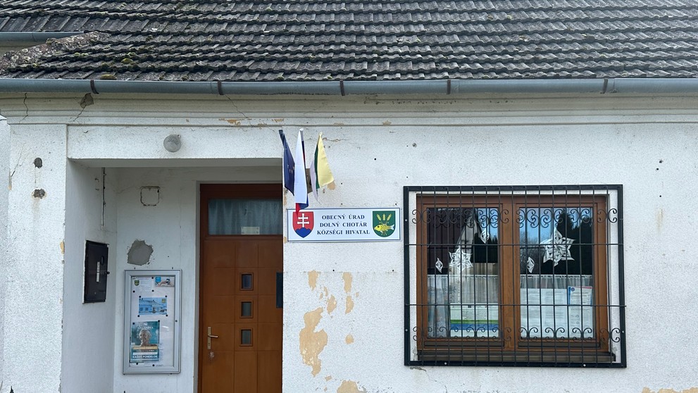 Obecný úrad v Dolnom Chotári.