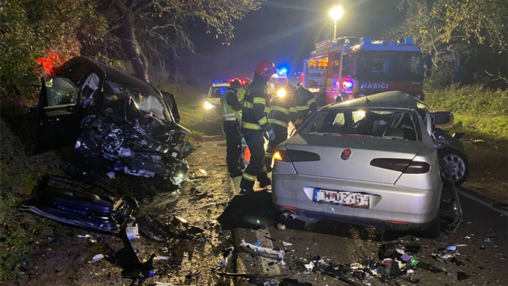 Tragická nehoda pri Novom Meste nad Váhom.