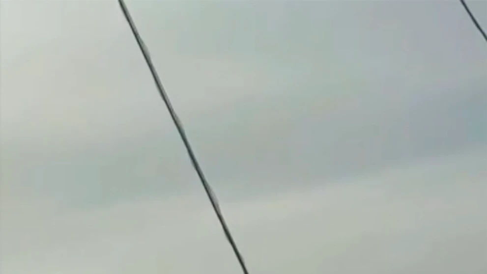 Protilietadlový systém Pantsir, ktorý sa inštaluje na streche výškového domu v moskovskej štvrti Sokolniki.