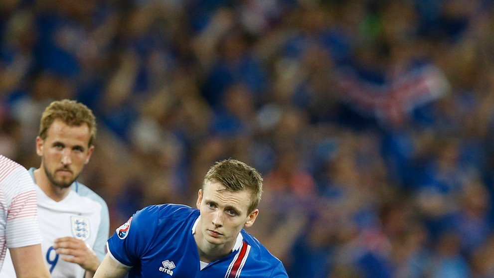 Smútok anglických fanúšikov po prehre s Islandom