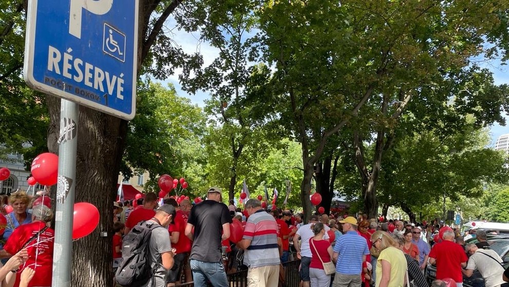 Na Jakubovom námestí v Bratislave sa zišli prívrženci tradičnej rodiny.