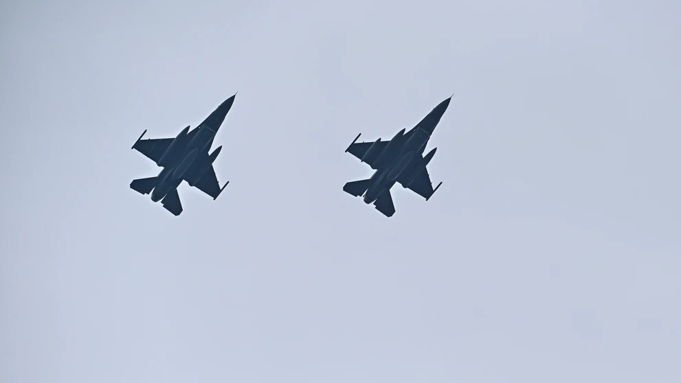 Na Slovensku pristáli ďalšie dve stíhačky F-16