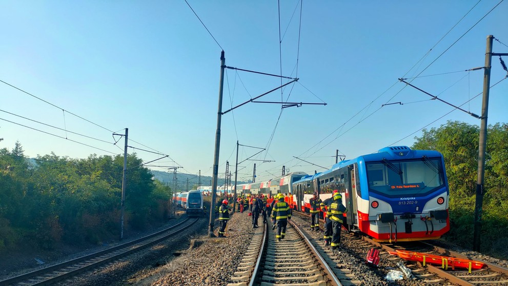 Zrážka vlakov v Prahe.