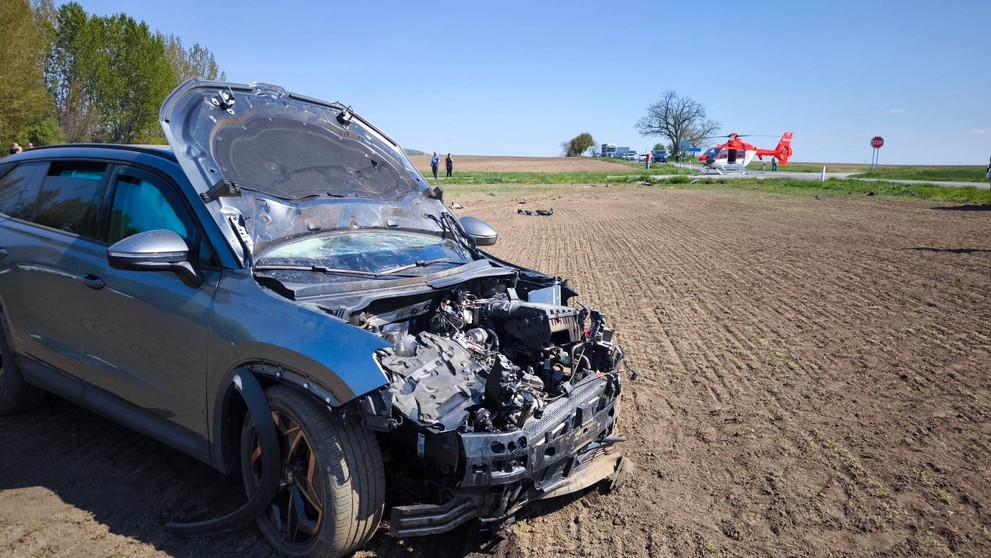 Zdravotná sestra pomáhala pri dopravnej nehode