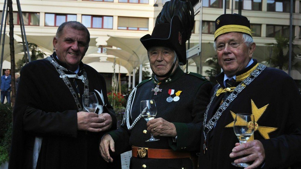 2205_Rodinne_pripady_22_05_r16e28_P30_dnes_18_00__12___VOYO.mp4