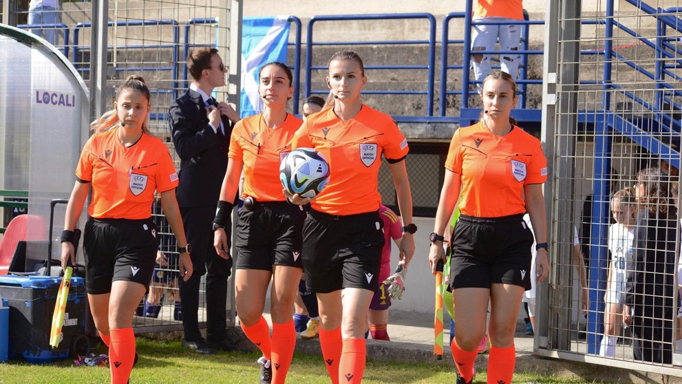 "Nie všetko treba riešiť kartami," vyznáva Miriama Bočková.