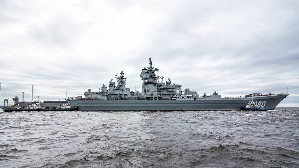 Ruský krížnik Admiral Nachimov.