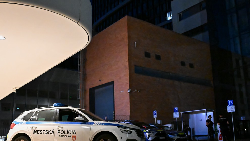 Pri výkopových prácach Bratislave našli leteckú bombu