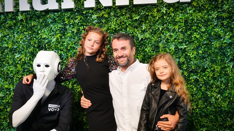 Izabelka Gavorníková s Vladom Kobielskym a Aničkou Valentínou Vankovou