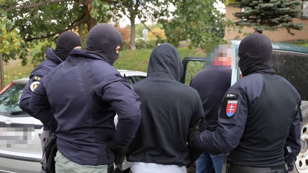 Zásah v prípade vraždy poslanca.