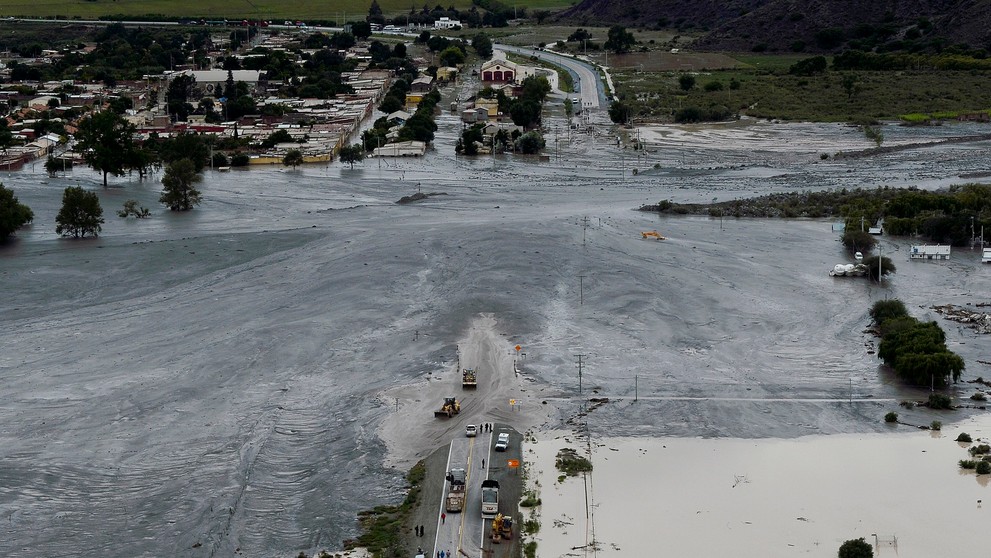 Zosuv pôdy v argentínskom meste Volcan.