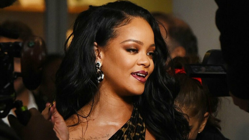 Rihanna pokrstila svoju autobiografiu