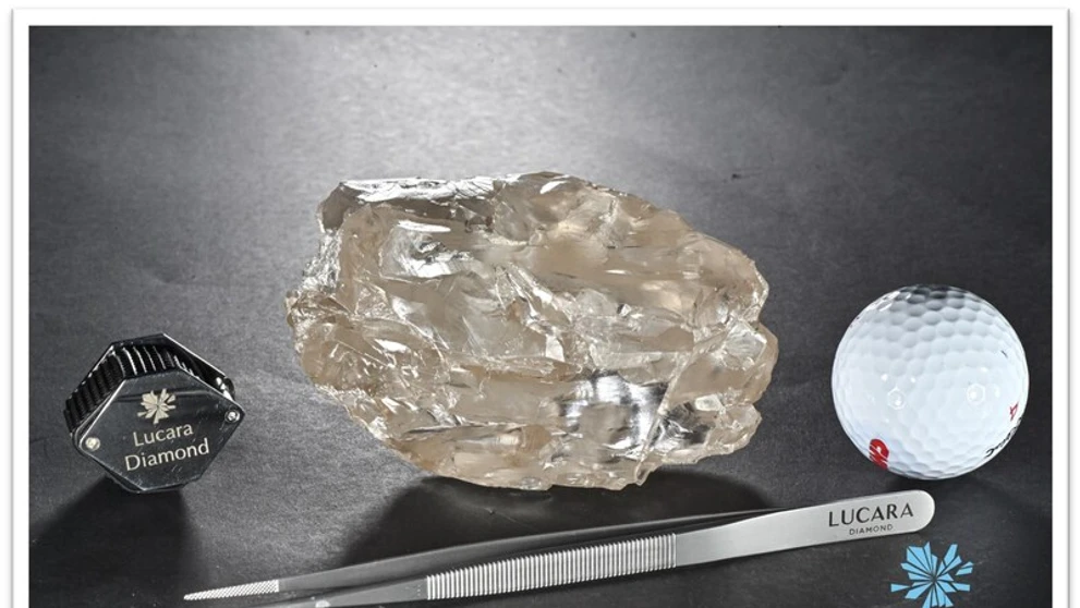 V Botswane našli druhý najväčší surový diamant sveta.
