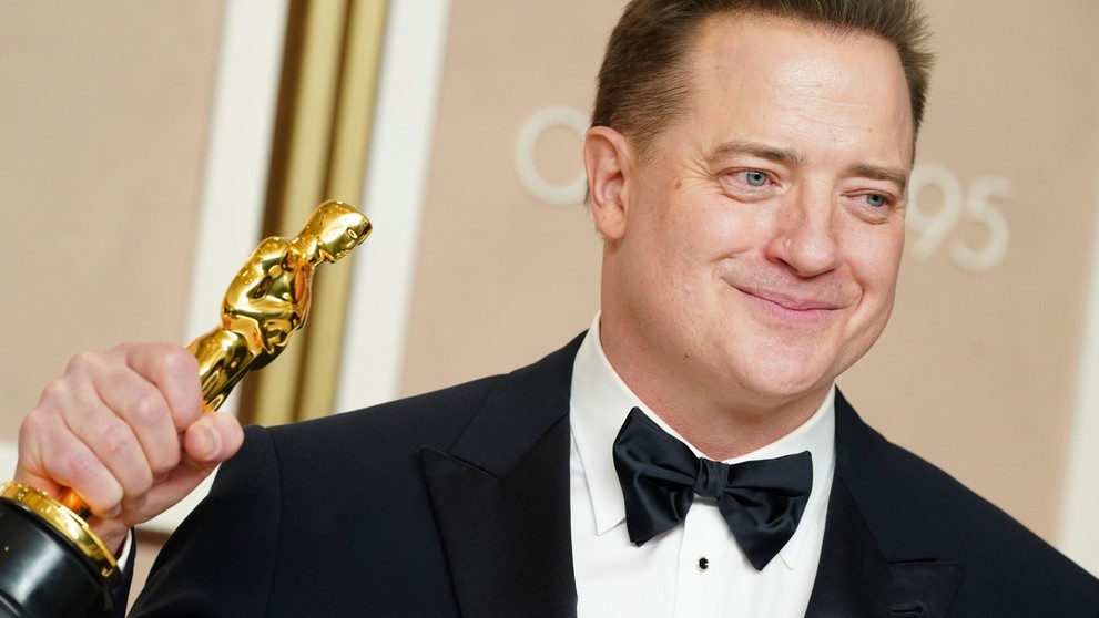 Americký herec Brendan Fraser získal cenu pre najlepšieho herca v hlavnej úlohe vo filme Veľryba (The Whale).