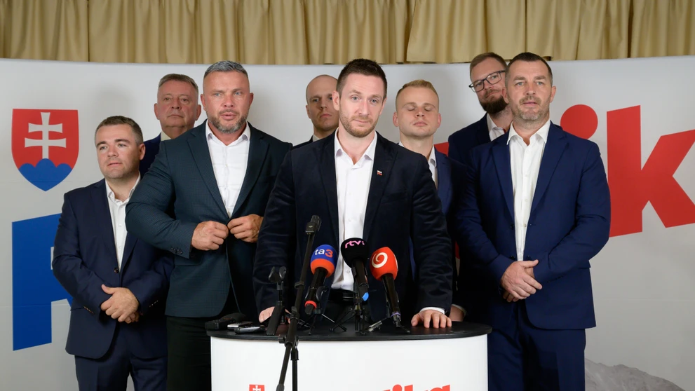 Republika počas volebnej noci. 