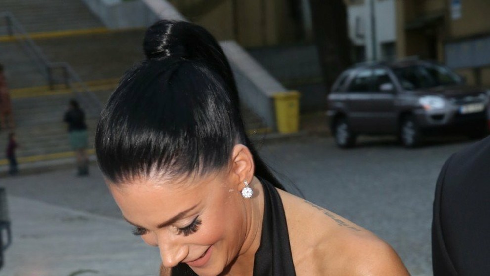 Odvážny dekolt Andrey Pomeje