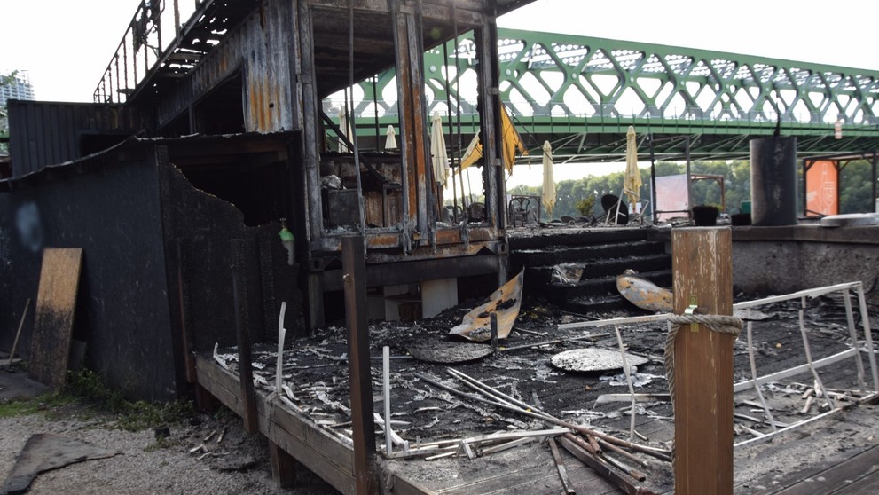 Pláž Staré Mesto vyhorela.