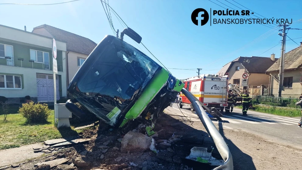 Ranná nehoda autobusu
