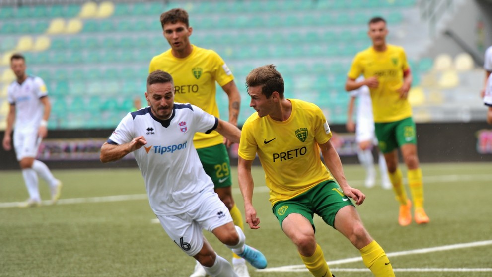 Sprava Patrik Iľko (Žilina) a Karol Mondek (Zlaté Moravce) v 5. kole Fortuna ligy.