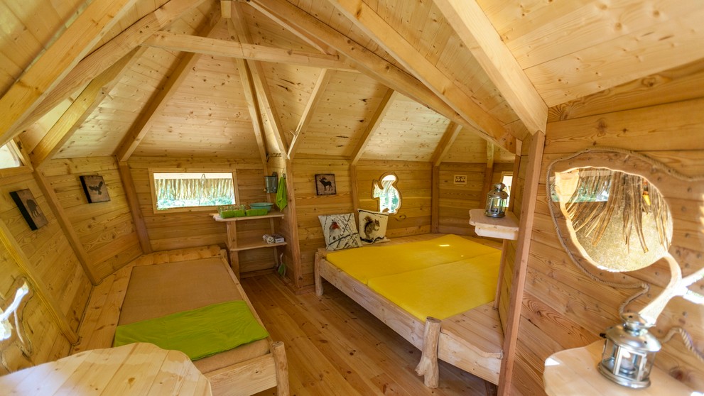 Domček na strome na bratislavskom Kačíne