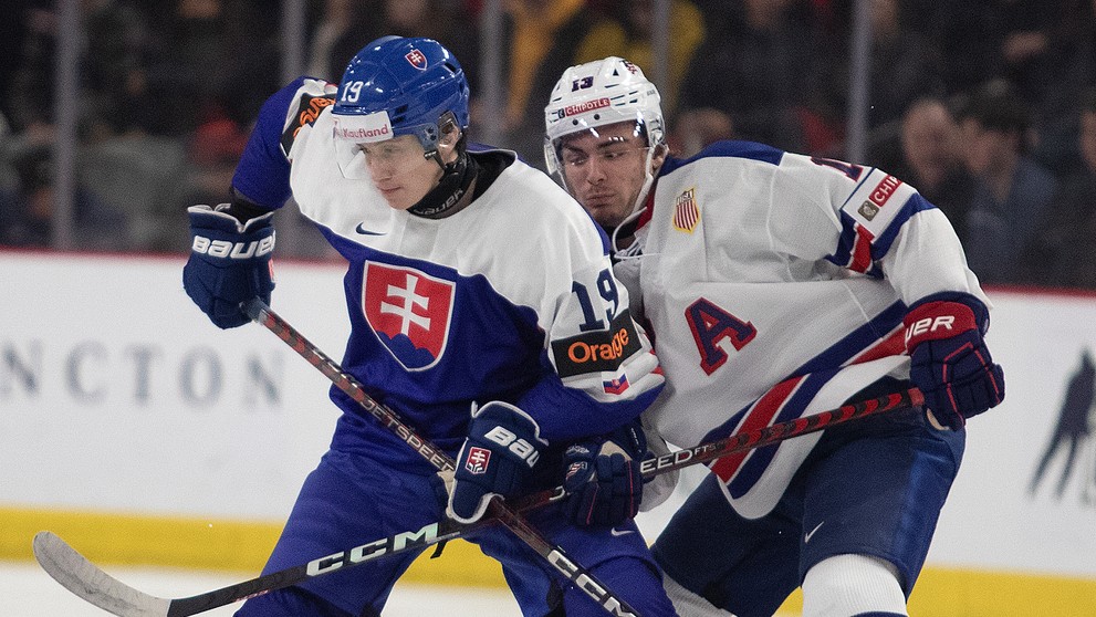 Zo zápasu Slovensko - USA na juniorských majstrovstvách sveta.