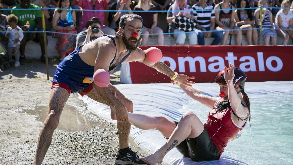 Majstrovstvá sveta v nosení manželky vo Fínsku.