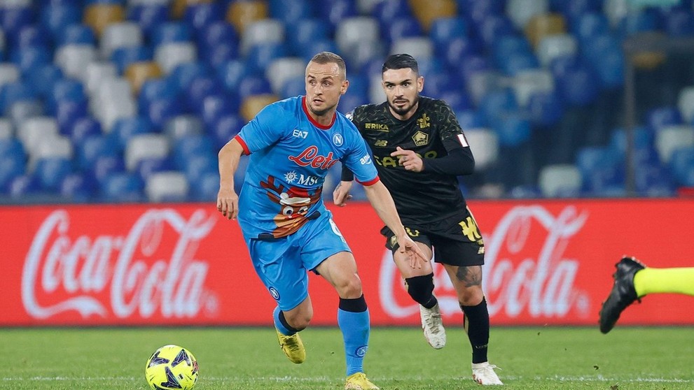 Stanislav Lobotka počas zápasu Ligy majstrov proti Lille.