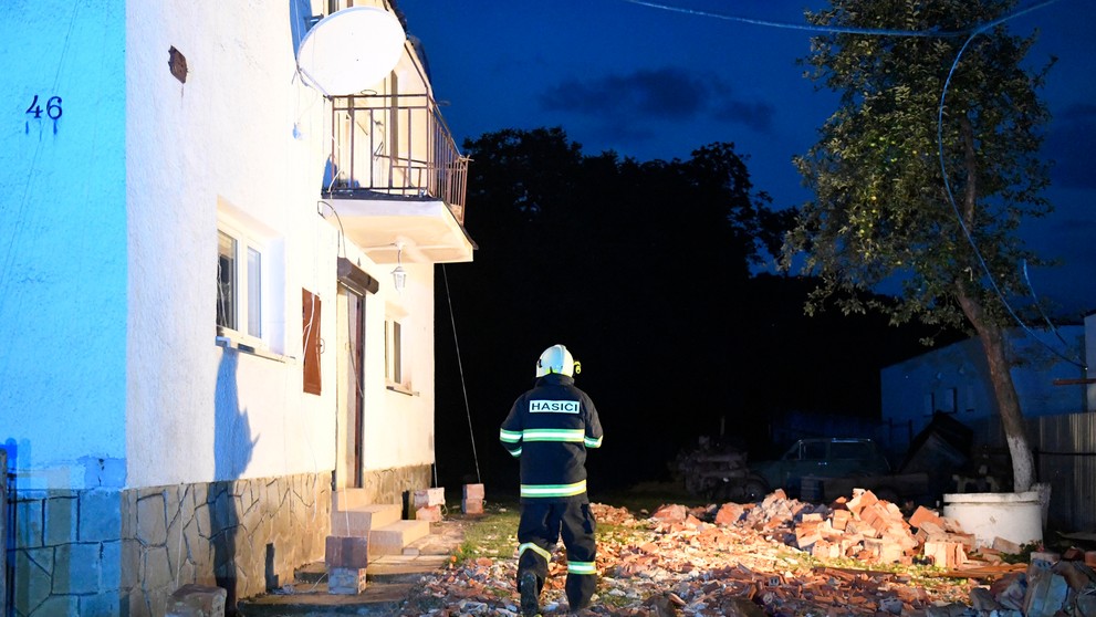 Obcou Petkovce v okrese Vranov nad Topľou sa vo štvrtok večer 5. augusta 2021 prehnalo tornádo