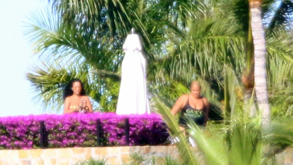 Rihanna oddychuje v Mexiku.