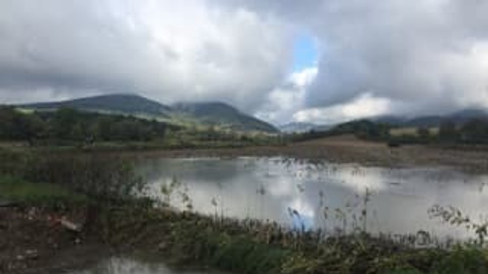 Rozbitá cyklotrasa.