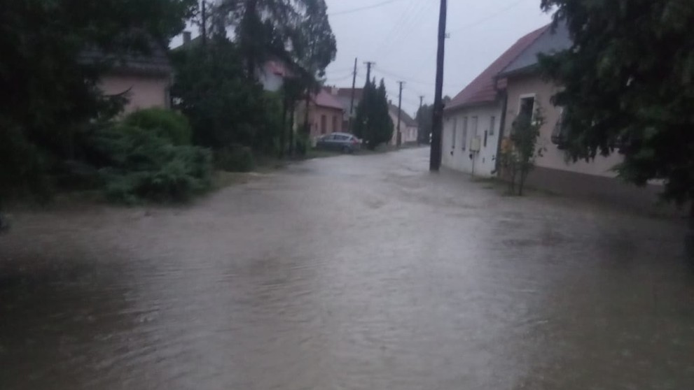 Zatopená obec Kuchyňa.