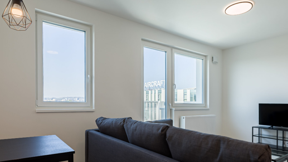 Jednoizbový byt na treťom poschodí za 421,83 eur mesačne bez energií.