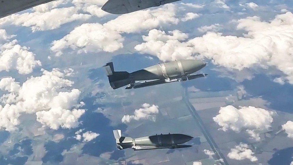 Ruský bombardér omylom zhodil bombu FAB-500 na ruskom zemí.