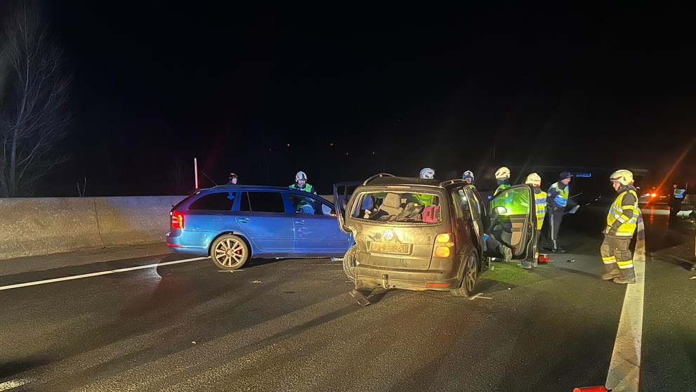 Pri nehode troch áut v  Rakúsku zahynula Slovenka.