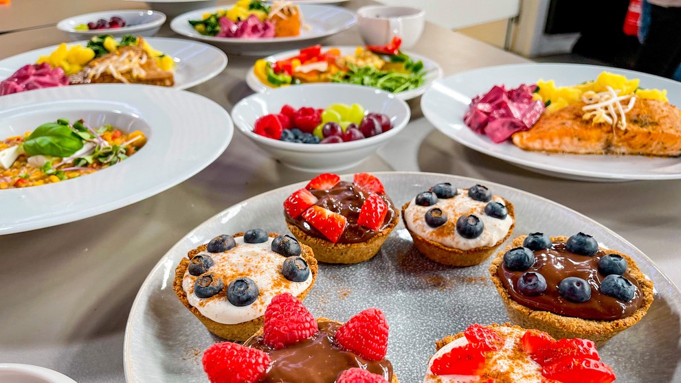 Ovsené košíčky plnené tvarohom a ovocím