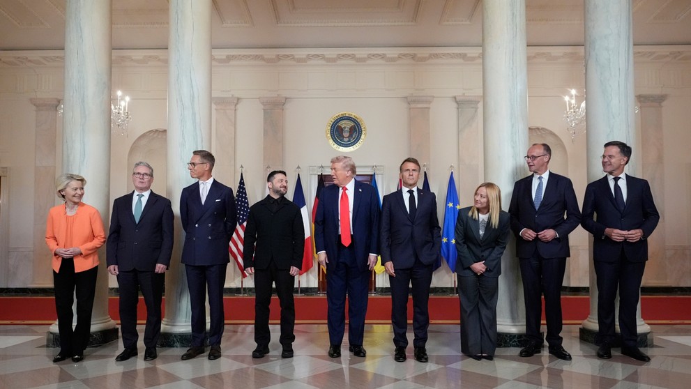 Trump, Zelenskyj a európski lídri v Bielom dome