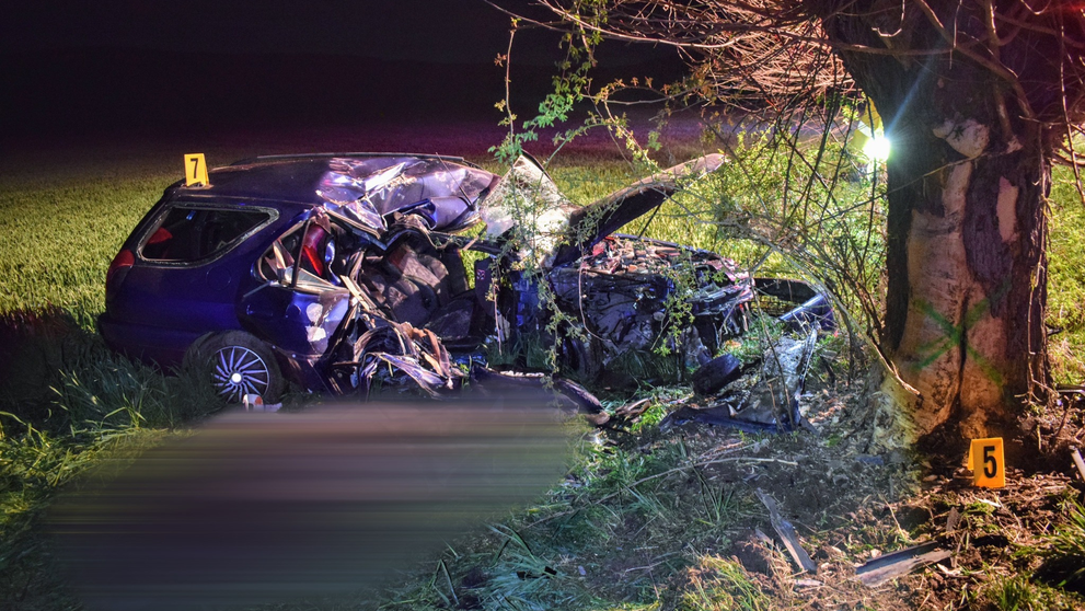 Tragická nehoda medzi obcami Nový Tekov a Malé Kozmálovce